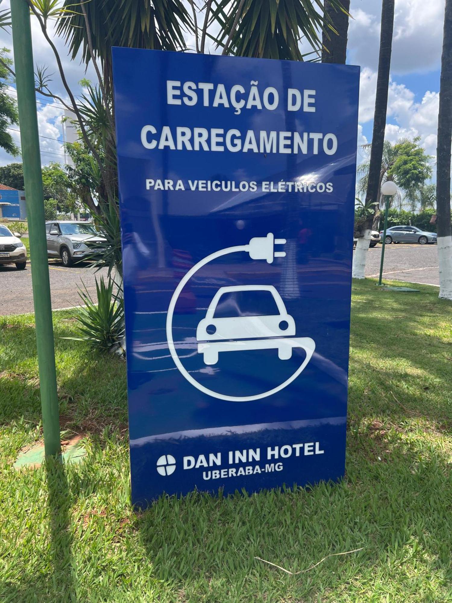 Hotel Dan Inn Uberaba & Convencoes By Nacional Inn Exterior foto