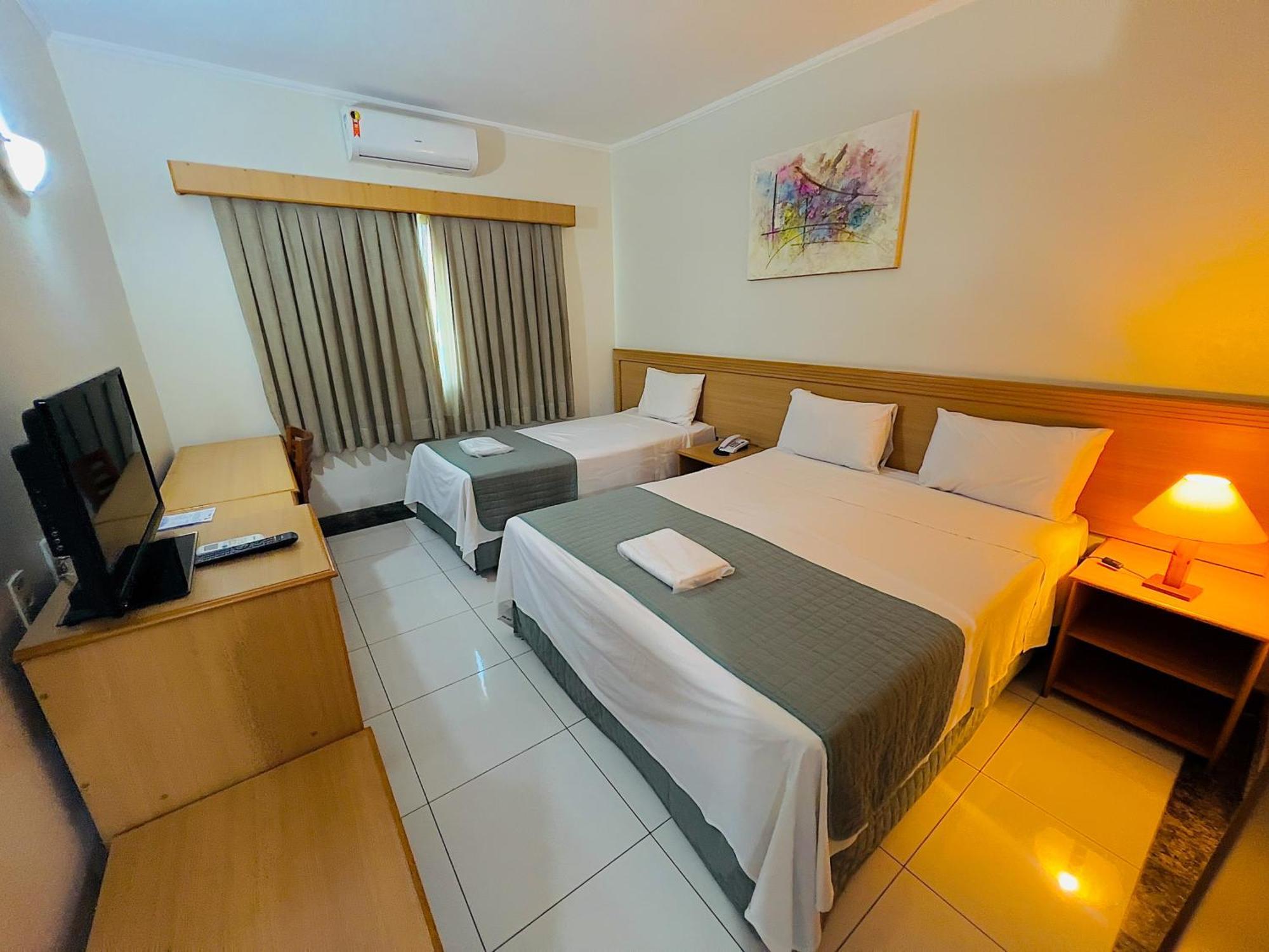 Hotel Dan Inn Uberaba & Convencoes By Nacional Inn Exterior foto
