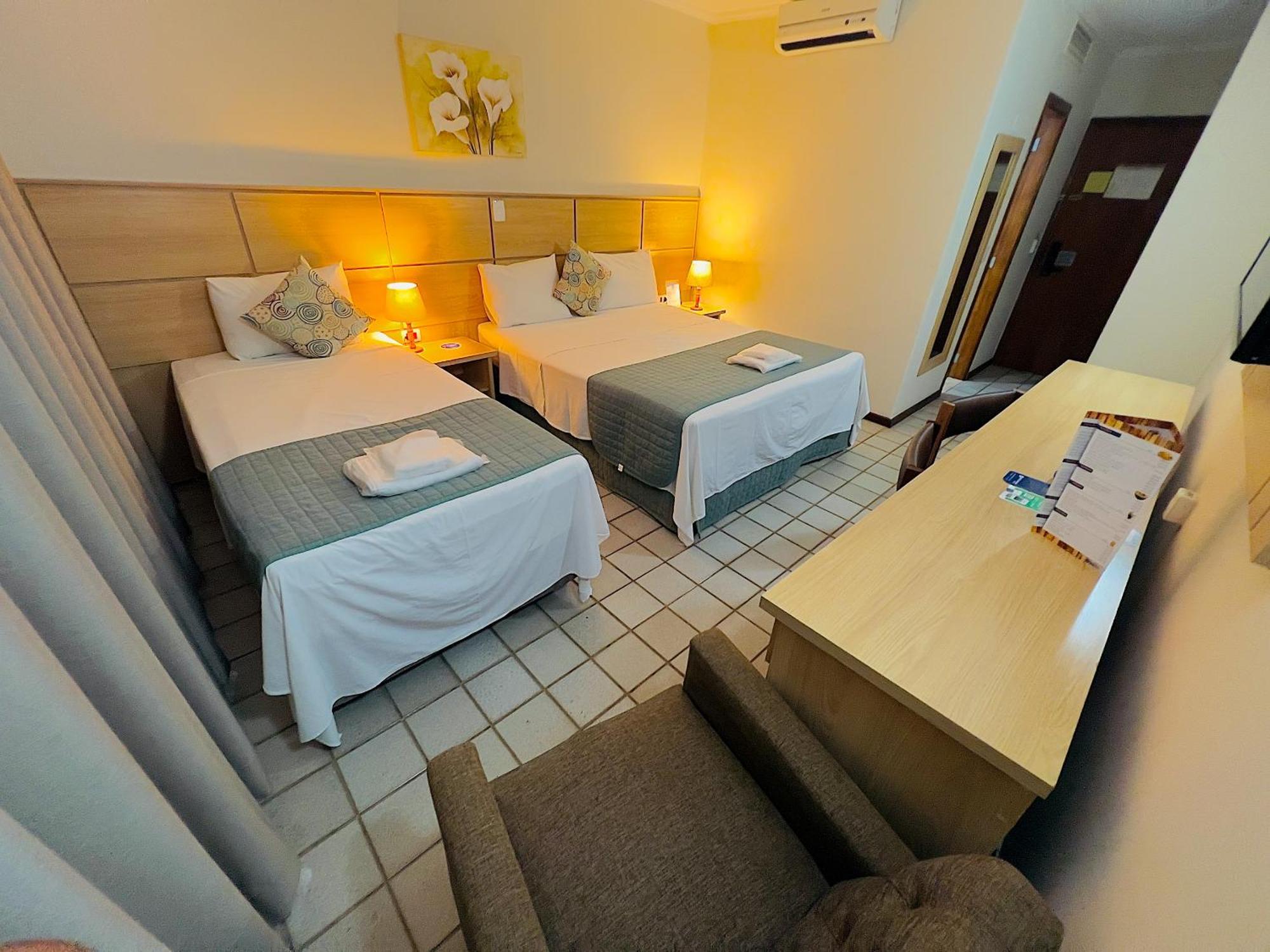 Hotel Dan Inn Uberaba & Convencoes By Nacional Inn Exterior foto